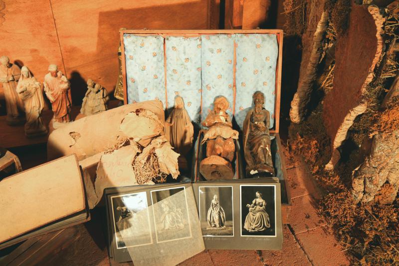 Tra sacro e profano Tra sacro e profano