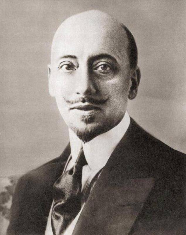 Gabriele d'Annunzio   
(1863 - 1938)