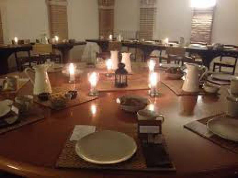 La cena monastica in silenzio