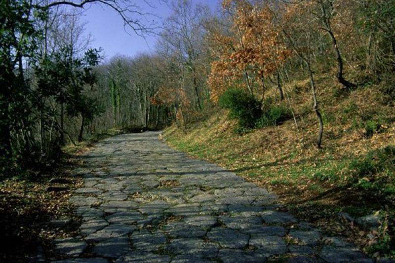 Silenzio sulla Via Sacra