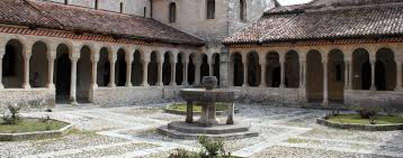 Abbazia Cistercense   
Santa Maria