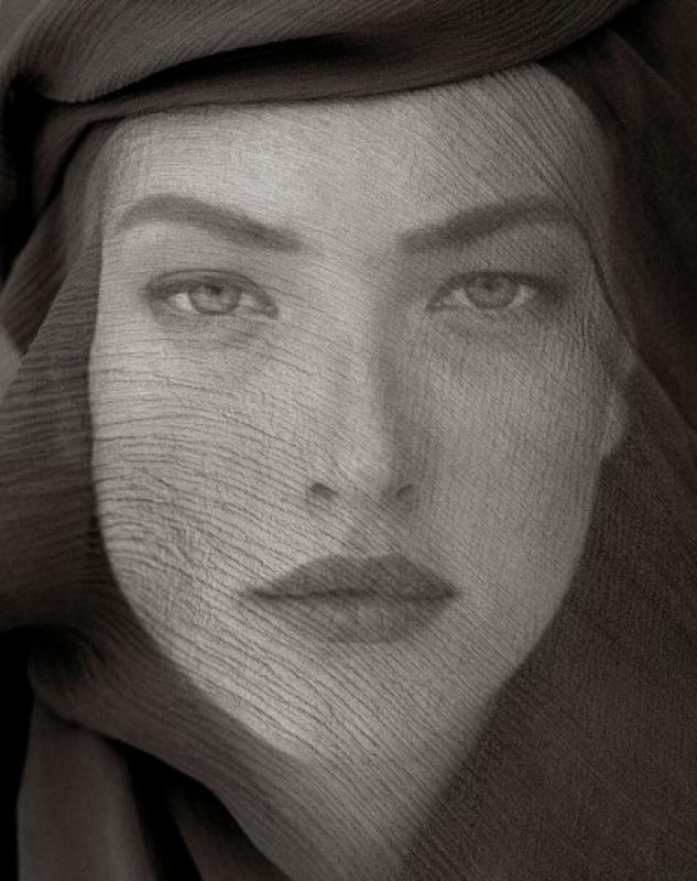 In equilibrio -  foto di Herb Ritts