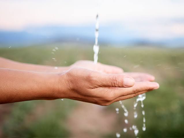 Acqua a gocce