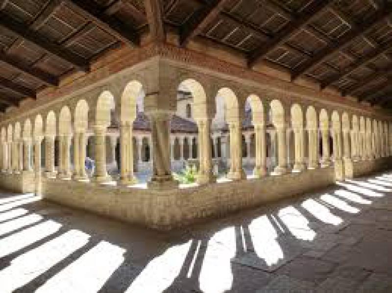 Abbazia Cistercense   
Santa Maria